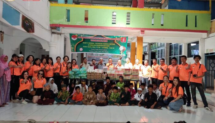 PHIS Batam dan Yayasan Hakka Batam Berikan Paket Sembako ke Panti Asuhan dan Juru Parkir