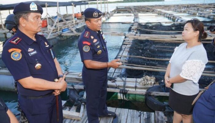 Keramba Jaring Apung Tak Berizin di Jembatan Enam Disegel KKP, Luasnya Capai 2 Hektare