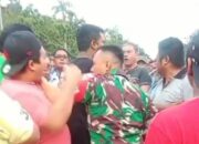 [Video] Detik-detik Bentrokan Taksi Bandara dan Taksi Online di Batam