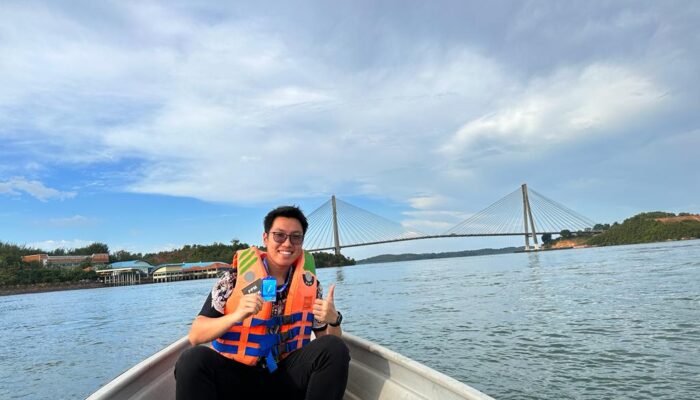 Influencer Muda Batam Raymond Zhou Kian Eksis dengan InfoPromoBatam, Follower Kini Tembus 50K