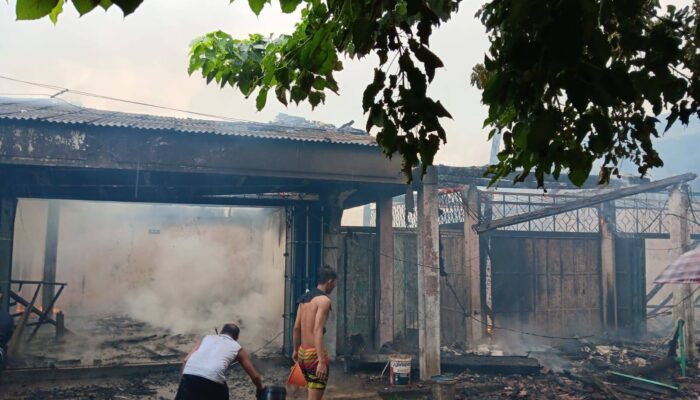 Nenek Su Eng Tewas Terjebak Kebakaran Permukiman di Pulau Buluh