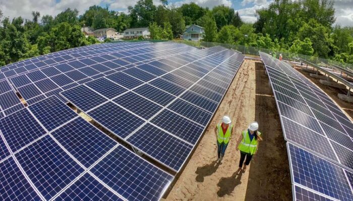 Siap-siap Raksasa Panel Surya China Bakal Ekspansi ke Batam