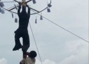 Ibu-ibu di Natuna Terpeleset dari Puncak saat Panjat Pinang