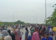 Video: Rempang Bergejolak, Warga Blokade Jembatan 4