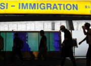 WNA Cina Pelaku Love Scamming Dideportasi Naik Pesawat Khusus