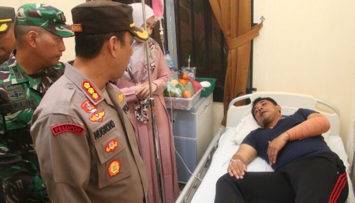 17 Polisi Cedera Amankan Demo di BP Batam, Dua Masih Dirawat Inap