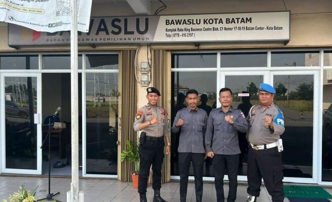 Polisi Mulai Siaga di Kantor Bawaslu Batam