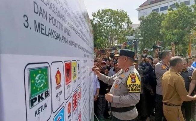 Polda Kepri Gelar Pasukan GPOMBS: Siapkan Keamanan Pemilu 2024 dengan Serius