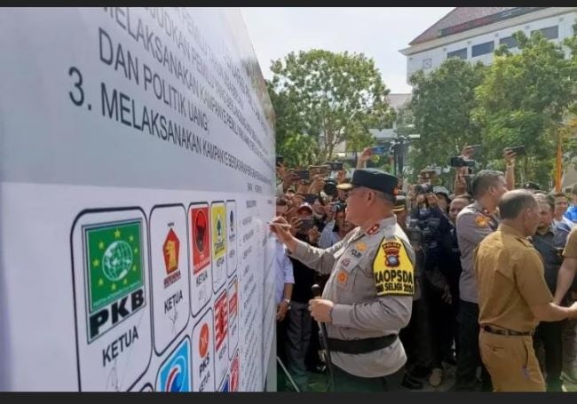 Polda Kepri Gelar Pasukan GPOMBS: Siapkan Keamanan Pemilu 2024 dengan Serius