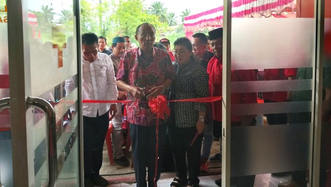 Anggota DPR RI Effendi Sianipar Luncurkan Klinik Kesehatan Gratis di Rohil