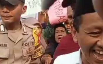 Senyum Dilema Bahlil Lahadalia