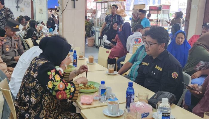 Ke Batam, Mensos Risma Ngopi di Belakangpadang dengan Karang Taruna Bahas Ini