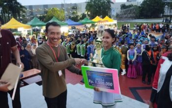 Marching band SMPS 02 Ibnu Sina raih juara 3 Marching Band Competition di Alun-alun Engku Putri, Batam Center, Sabtu (23/12/2023). (Foto: ist)