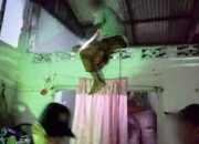 Sering Panjat Plafon Kamar Santriwati untuk Mesum, Oknum Guru Ponpes di Batam Diringkus Polisi