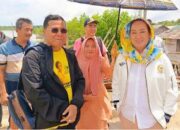 Prihatin Pelantar Roboh di Sei Asam Kecamatan Belat Karimun, Cen Sui Lan Bantu Lewat Dana Aspirasi