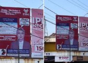 Orang Sempat Mengira Baliho Caleg, Ternyata Suami Pasang Baliho Istri yang Ultah