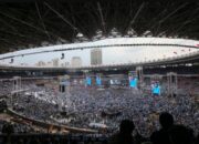 Stadion GBK Dipadati Pendukung Prabowo-Gibran saat Kampanye Akbar, Ada Yang Pingsan