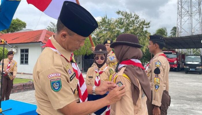 Danlanal Ranai Lantik Anggota Pramuka Saka Bahari Tahun 2024