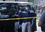 Detik-detik Polisi Bunuh Diri dalam Alphard, Tembak Kepala Sendiri