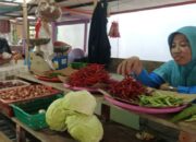 Pedagang Sayur di Pasar Ranai Sepi Pembeli Gegara Harga Naik