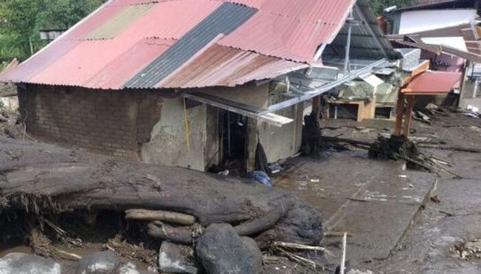 BMKG Minta Modifikasi Cuaca Kurangi Potensi Banjir di Sumbar