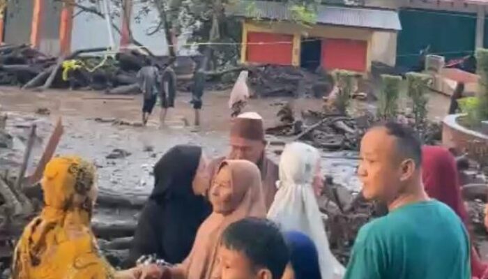 Banjir Bandang Lahar Dingin Gunung Marapi di Sumbar, Belasan Korban Dilaporkan Tewas