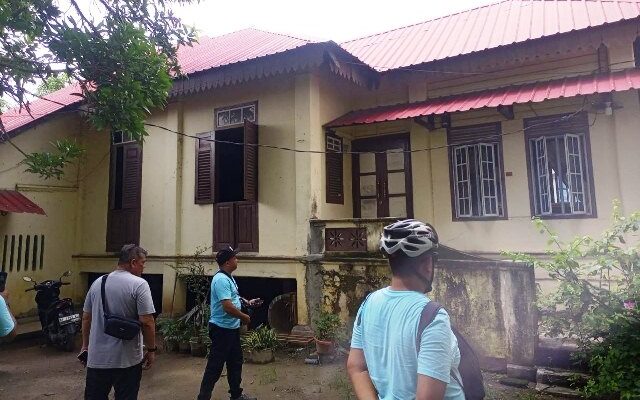 PWI Kepri Sambangi Rumah Masa Kecil Wagub Kepri Marlin di Karimun dalam Gowes Syiar MTQH Kepri