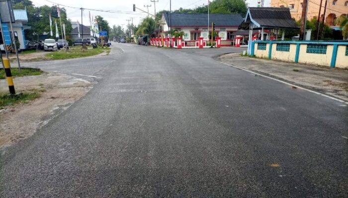 Bahaya Mengintai Pengguna Jalan Protokol di Ranai Natuna