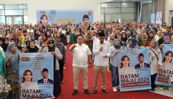 Ahmad Surya Deklarasi Perdana Nyatakan Dukungan Untuk Amsakar Achmad-Li Claudia Chandra