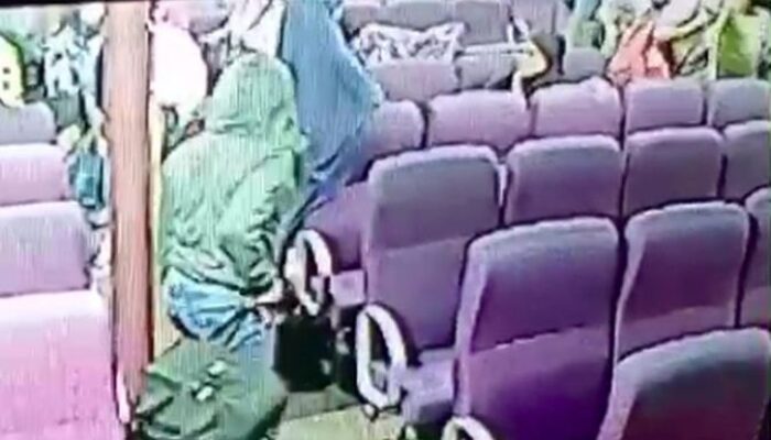 Liburan ke Batam Turis India Ini Malah Apes Kena Coleng, Pelakunya Emak-emak
