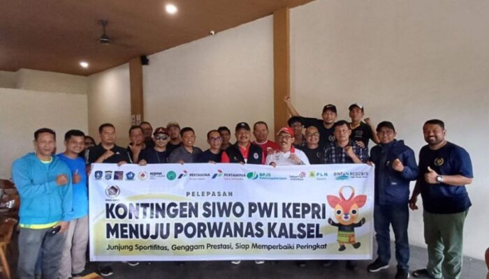 Pemprov Kepri Lepas Kontingen PWI Kepri Menuju Porwanas