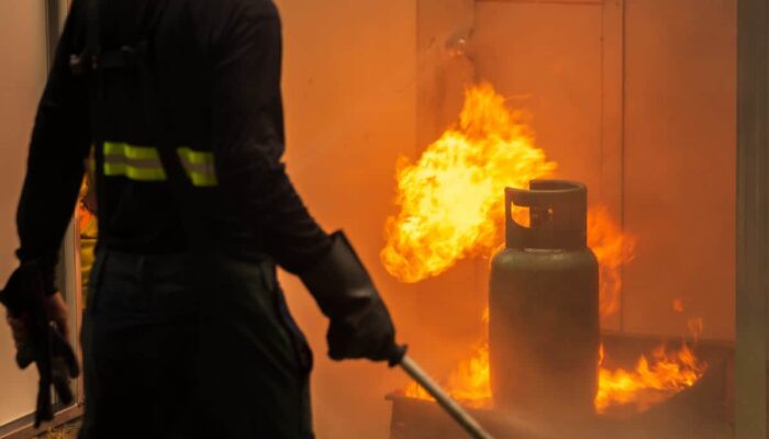 Rumah Dijadikan Gudang Tabung Gas Meledak di Karimun, Penghuni Luka Bakar 80 Persen