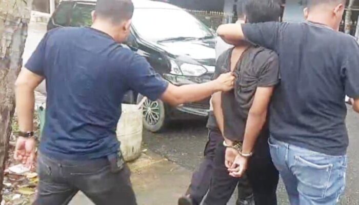 Pemuda di Batam Tikam Teman Gegara Sebatang Rokok