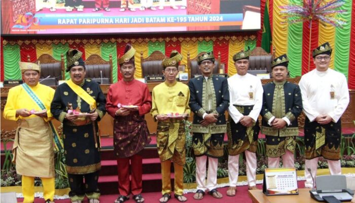 Momen Istimewa di Paripurna DPRD: Refleksi Batam Menuju 2045
