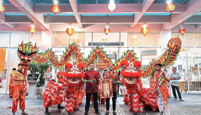 HARRIS Hotel Batam Center Mempersembahkan “Path to Prosperity Dinner” Menyambut Tahun Baru Imlek 2025