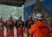 Misi di Tengah Badai, Mampukah Nelayan Hilang di Serasan Natuna Ditemukan?