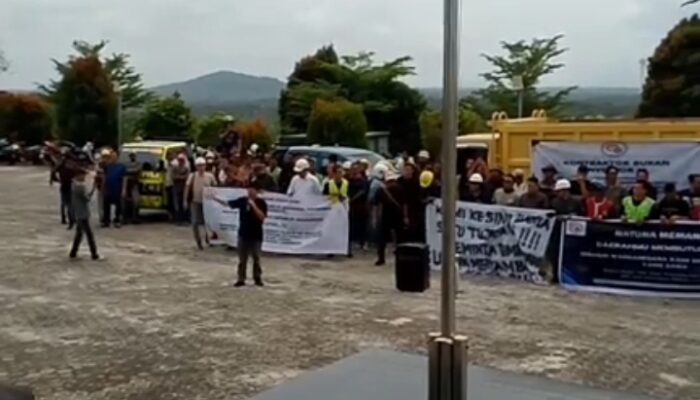 Kontraktor Ancam Segel Proyek, Pemkab Natuna Belum Bisa Pastikan Pembayaran Utang Rp 180 Miliar