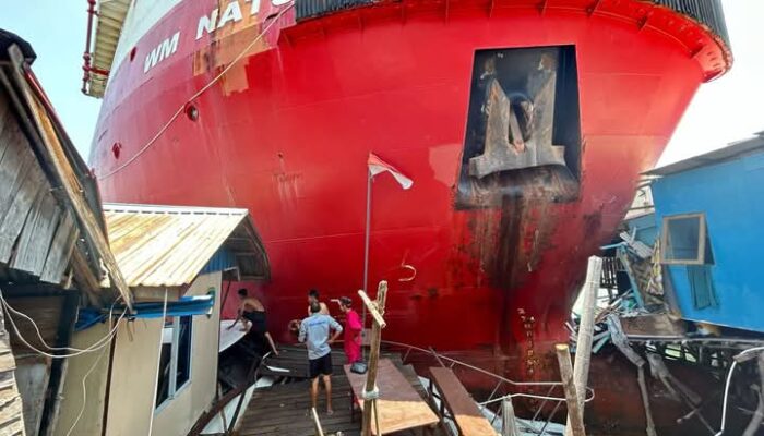Mengenal Kapal Suplai WM Natuna yang Menabrak Bangunan di Telaga Punggur