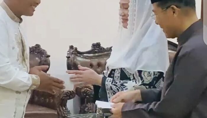 Bupati Natuna Cen Sui Lan Salurkan Zakat Mal Rp 105 Juta kepada 298 Mubalig