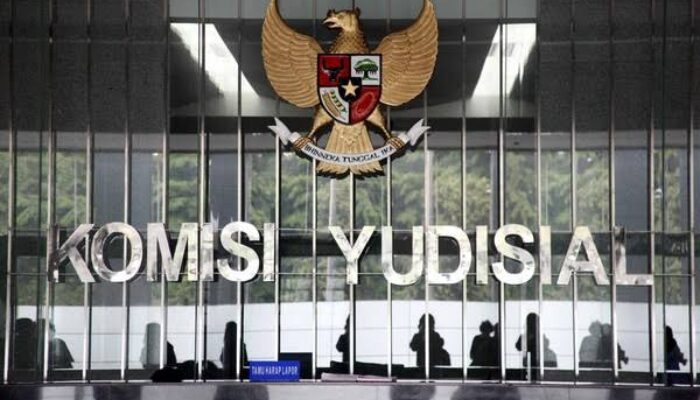 Hakim PA Batam Ditusuk! KY Desak Polisi Bertindak Cepat