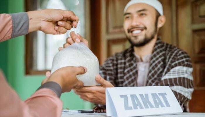 Keutamaan Zakat di Bulan Ramadhan: Menunaikan Kewajiban, Membangun Solidaritas, dan Meningkatkan Kesejahteraan Sosial