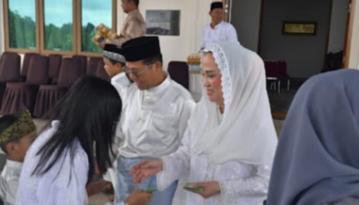 Jalin Kebersamaan, Open House Perdana Bupati Natuna Dimeriahkan Anak-Anak dan Tokoh Masyarakat
