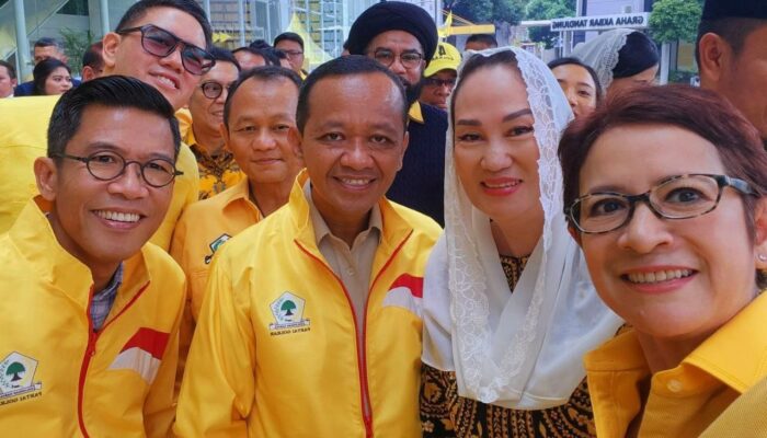Menteri Bahlil Gandeng Bupati Cen Sui Lan, Pastikan Natuna Nikmati Hasil Migas
