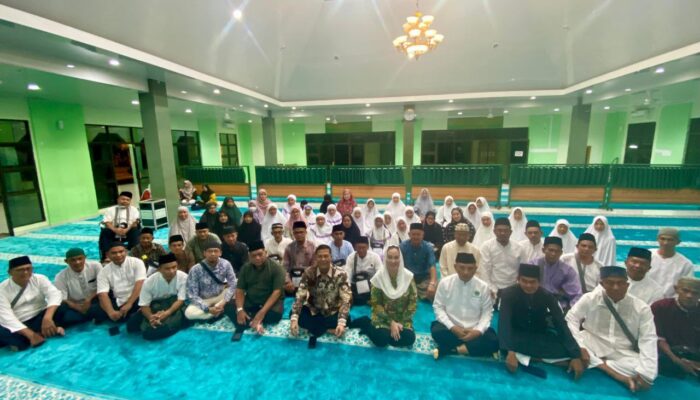 Pesan Haru Cen Sui Lan untuk Calon Haji Natuna: Kita Satu Keluarga, Saling Tolong Menolong di Tanah Suci