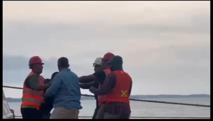 Viral! Video Pemukulan Terhadap Warga oleh Oknum Diduga Perwakilan PT Hermina Jaya di Singkep Barat Lingga