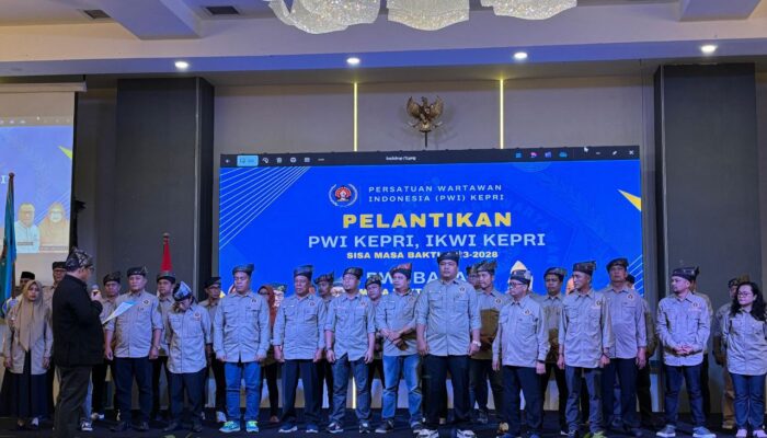 Zulmansyah Lantik PWI Kepri & Batam 2025–2028, Tekankan Etika dan Peran Wartawan dalam Pembangunan