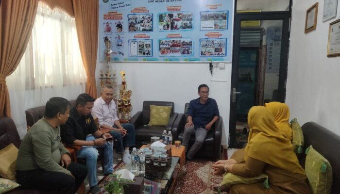 Kepala SMPN 26 Batam Diteror Oknum Mengaku Jaksa, Kejari Batam: Itu Penipuan!