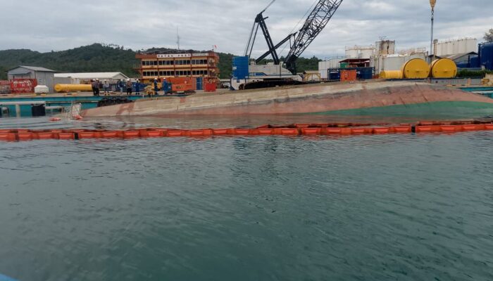 KM Sejahtera 20 Tenggelam di Jetty Medco Energi Anambas: Nyaris 20 Jam Miring Sebelum Terbalik
