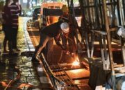 Pemko Batam Tertibkan 457 Reklame Tak Berizin, Sisa Bongkaran Akan Dilelang Jika Tak Diambil Sebelum 1 Juli 2025