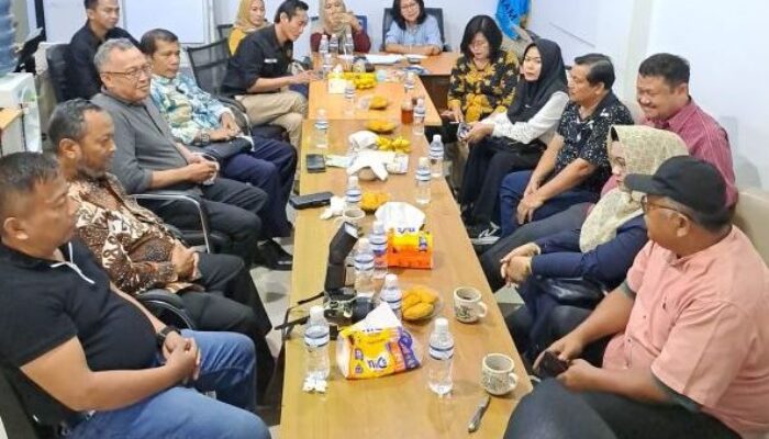 “Sekolah Bukan Ladang Preman Berkedok Wartawan” – Seruan Tegas Ketua PWI Kepri